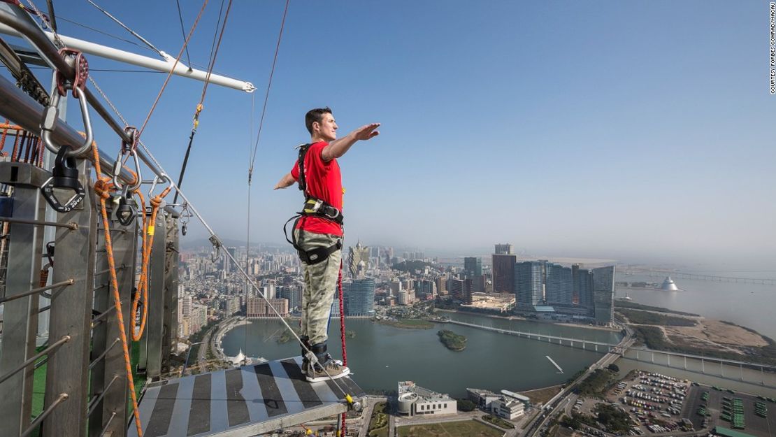 Torre Macao en Macao, China, a 233 metros.