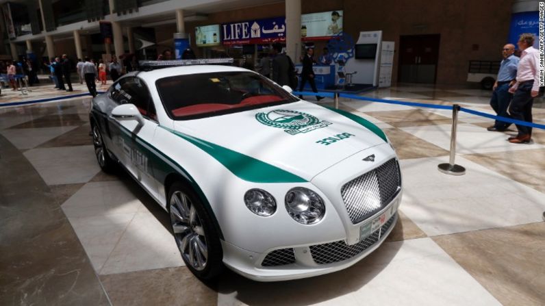 Con una velocidad máxima de 331 kilómetros por hora, el Bentley Continental GT es el quinto carro más veloz de la flota policial.