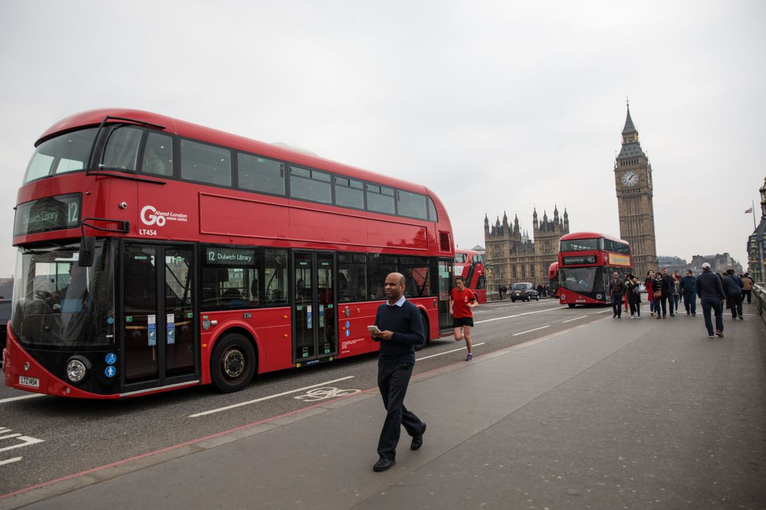Londres vuelve a la normalidad tras el ataque terrorista en Westminster.