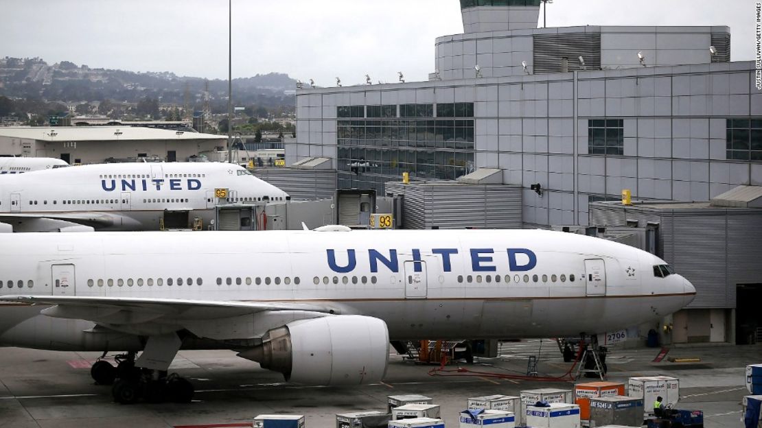 CNNE 392938 - 151022084826-united-airlines-1024x576