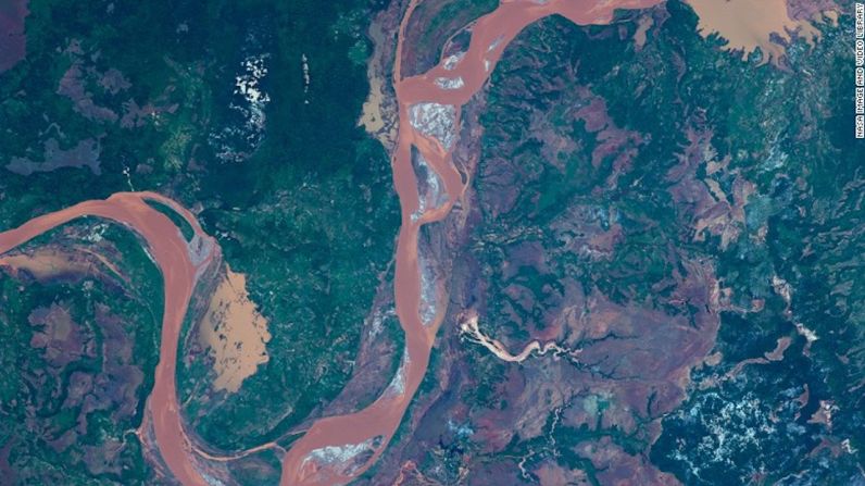 Río Beetsiboka, Madagascar — Esta imagen tomada desde la Estación Aérea Internacional en 2009 muestra el río Betsiboka en Madagascar.