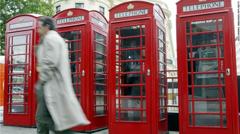 “Las cabinas telefónicas han evolucionado, todavía proveen acceso a servicios de telecomunicaciones, pero es claro que la naturaleza de esos servicios ha cambiado dramáticamente”, dice Nigel Linge, profesor de Telecomunicaciones de la Universidad de Salford y autor del libro 'The British Phonebox' (Las cabinas telefónicas británicas).