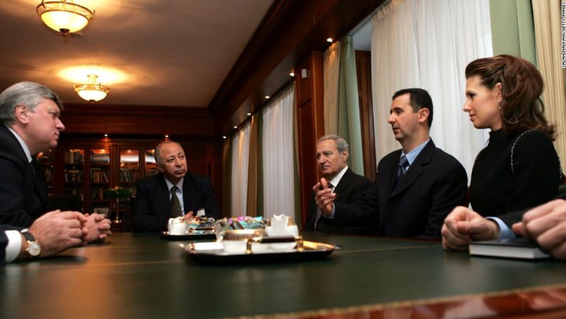 El presidente de Siria Bashar al Assad visita el Instituto Estatal de Relaciones Exteriores de Moscú, el 25 de enero del 2005. Al Assad recibió allí un doctorado honorario.