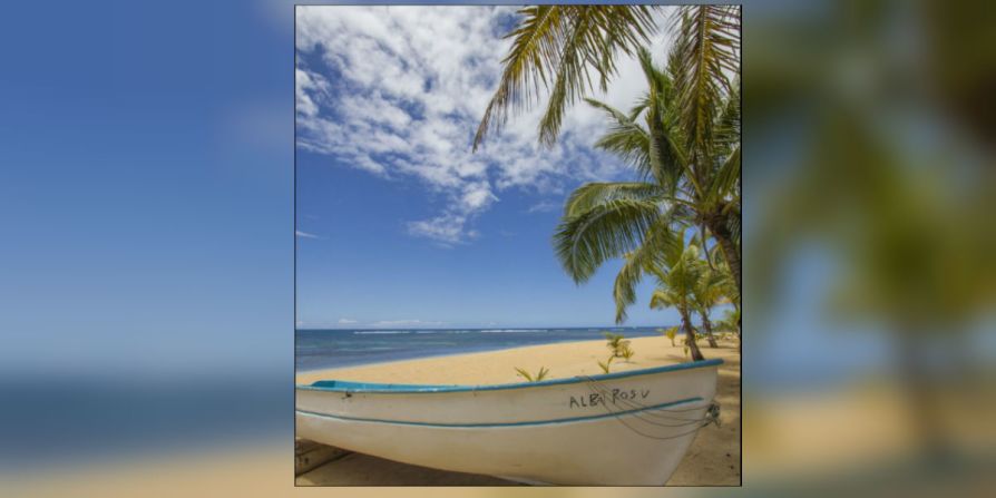 Las Terrenas, en la provincia de Samaná, es una playa genial para las familias, con su arena blanca y sus aguas cristalinas.