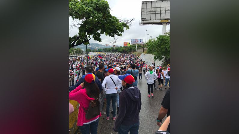 Los venezolanos tomaron las calles durante el Jueves Santo.