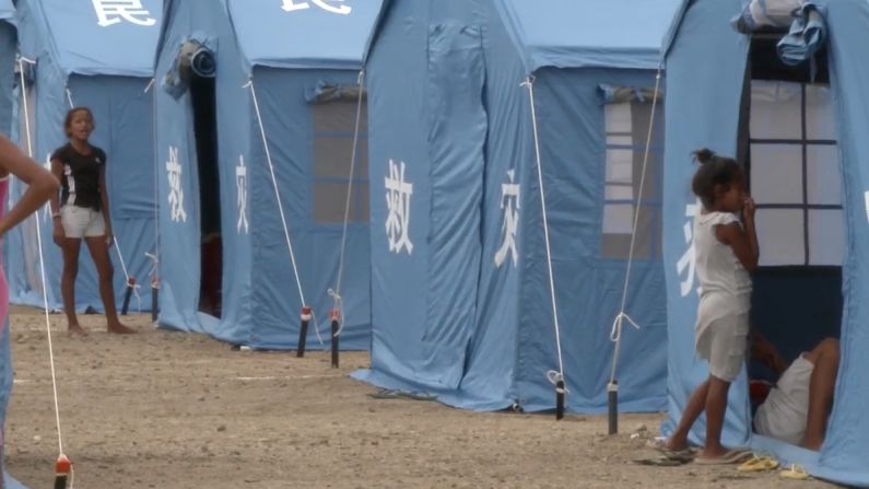 Así son las carpas del refugio donde viven Yajaira y Milagro.