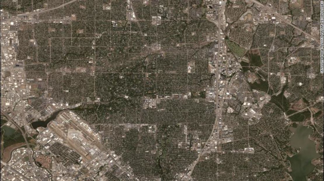 CNNE 3e114cfd - 191024100500-dallas-tornado-satellite-image-exlarge-169