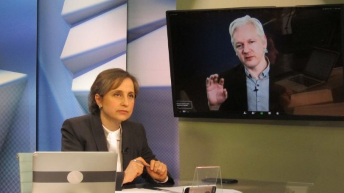 Julian Assange en entrevista exclusiva con Carmen Aristegui, de CNN En Español.