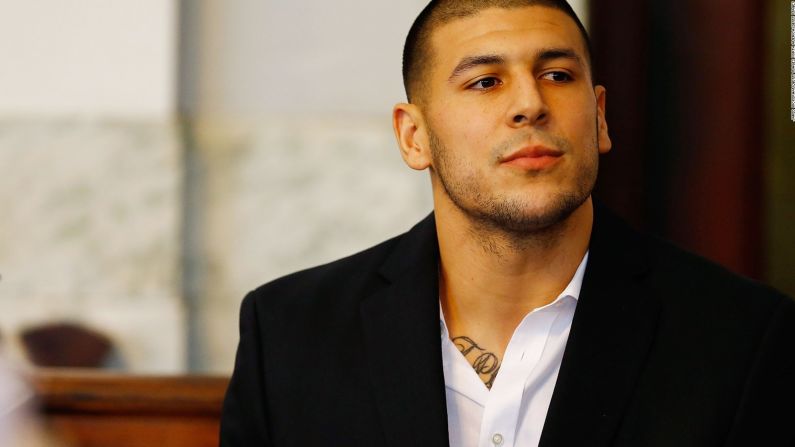 El 15 de abril de 2015, Hernandez es declarado culpable de asesinato en primer grado por la muerte de Odin Lloyd. Fueron dos años de audiencias en la corte.