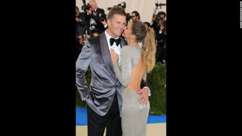 La modelo Gisele Bundchen y su esposo, la estrella de la NFL con los Patriots de New England, Tom Brady.