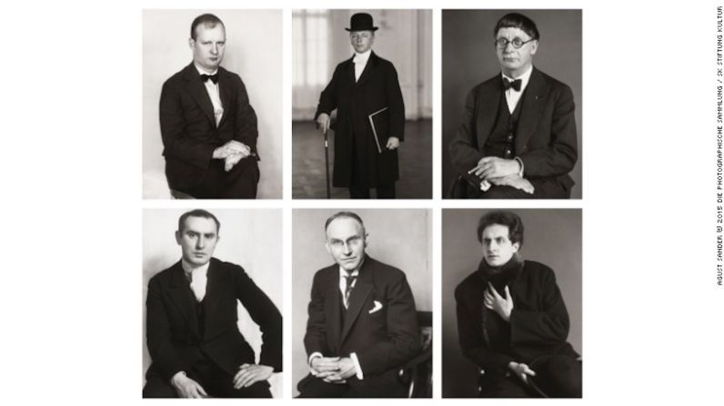 De la serie “Altlitz der Zeit (Rostros de nuestro tiempo)” (1929) de August Sander — En 1920 el fotógrafo alemán August Sander se embarcó en un ambicioso proyecto: tratar de catalogar a la sociedad alemana y la diversidad ocupacional en retratos de colección masiva. Esas imágenes, del volumen “Face of Our Time”, sirven como un importante punto de referencia histórico para el género de fotografías seriales.