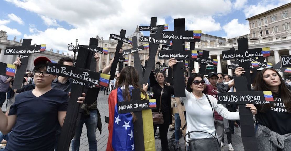 Este domingo se realizó en Venezuela una marcha homenaje "a los caídos" relacionados con las protestas de las últimas semanas.