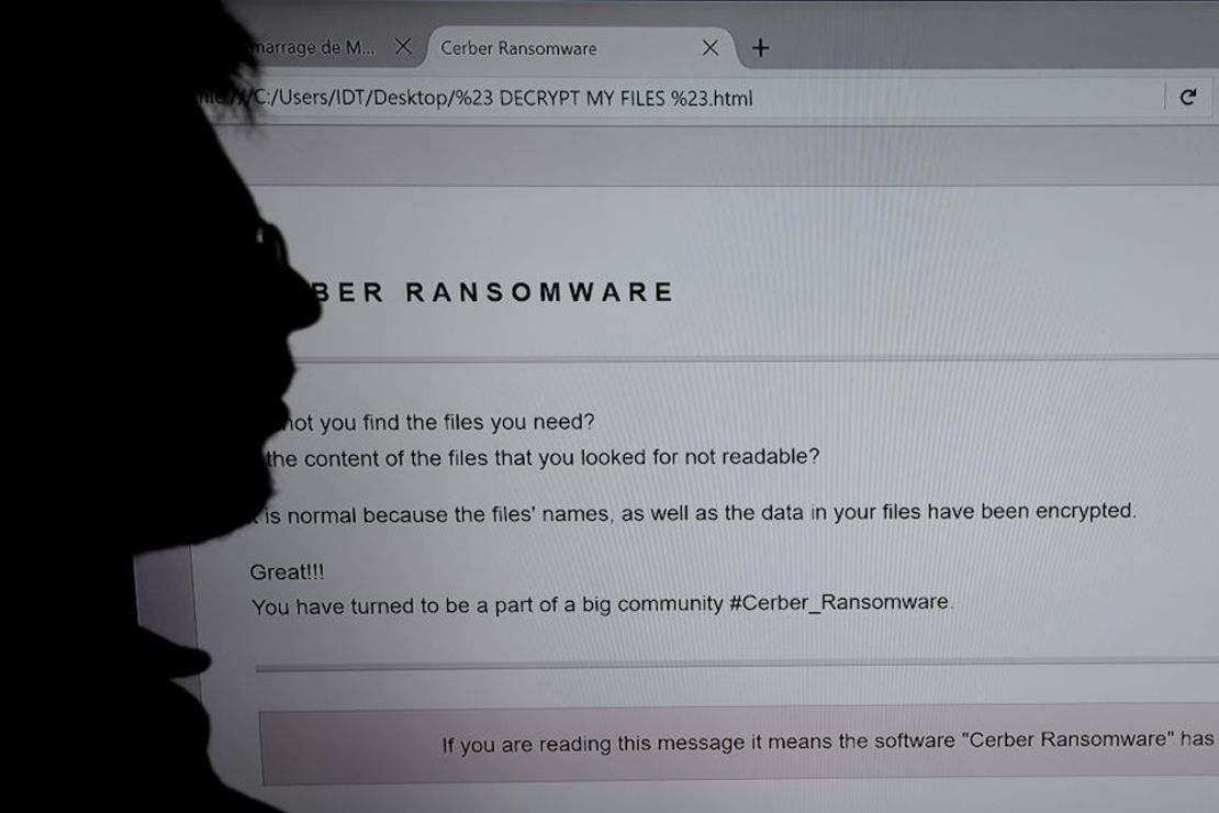 Un ransomware es una variante de software malicioso que secuestra archivos para exigir un rescate por ellos.
