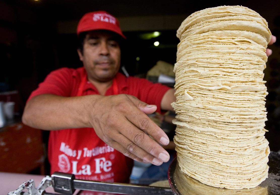 La tortilla es uno de los productos básicos en la canasta mexicana.