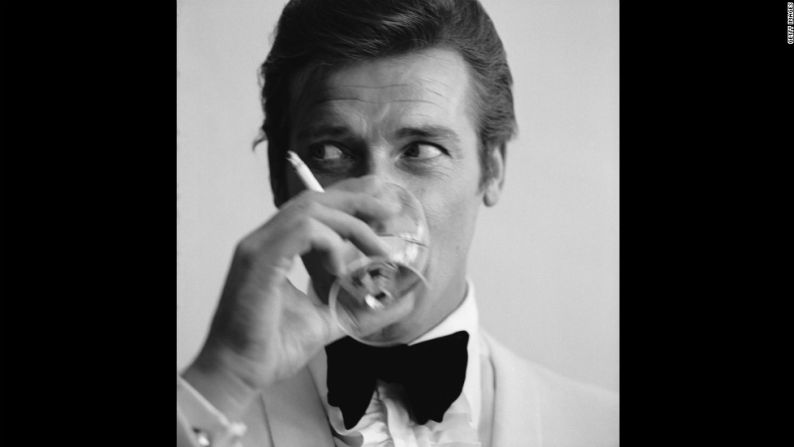 Roger Moore actuó como el 007 en siete películas.