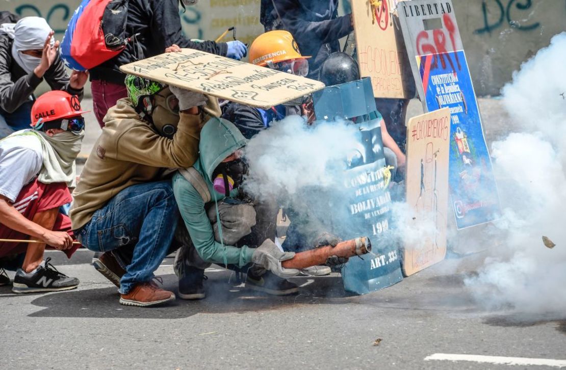 CNNE 413063 - venezuela-crisis-opposition-protest