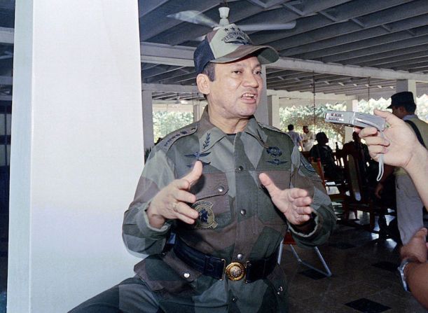 Aunque primero fue Noriega y EE.UU. mantuvieron buena relación, después las relaciones se descompusieron. Noriega dijo haber recibido pagos de la CIA durante muchos años. El exdictador panameño dijo que su relación con Estados Unidos se agrió cuando se negó a participar en los esfuerzos anticomunistas encabezadas por la agencia de inteligencia en Centroamérica durante la década de 1980.