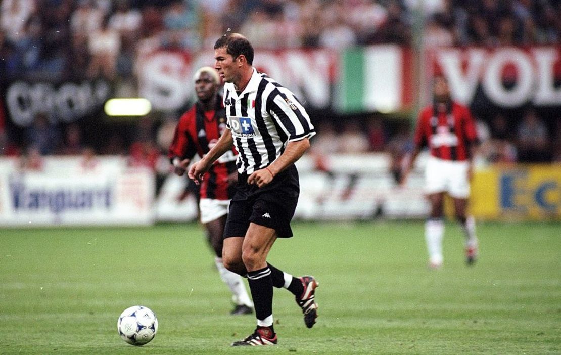 Zinedine Zidane en 1998 con la Juventus.