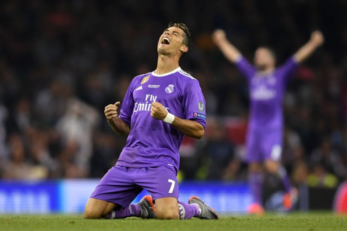 Cristiano Ronaldo of Real Madrid celebra tras la victoria por 4-1 sobre la Juventus.