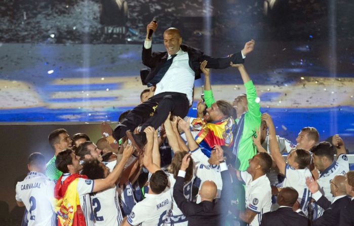 El entrenador Zinedine Zidane fue uno de los más festejados.