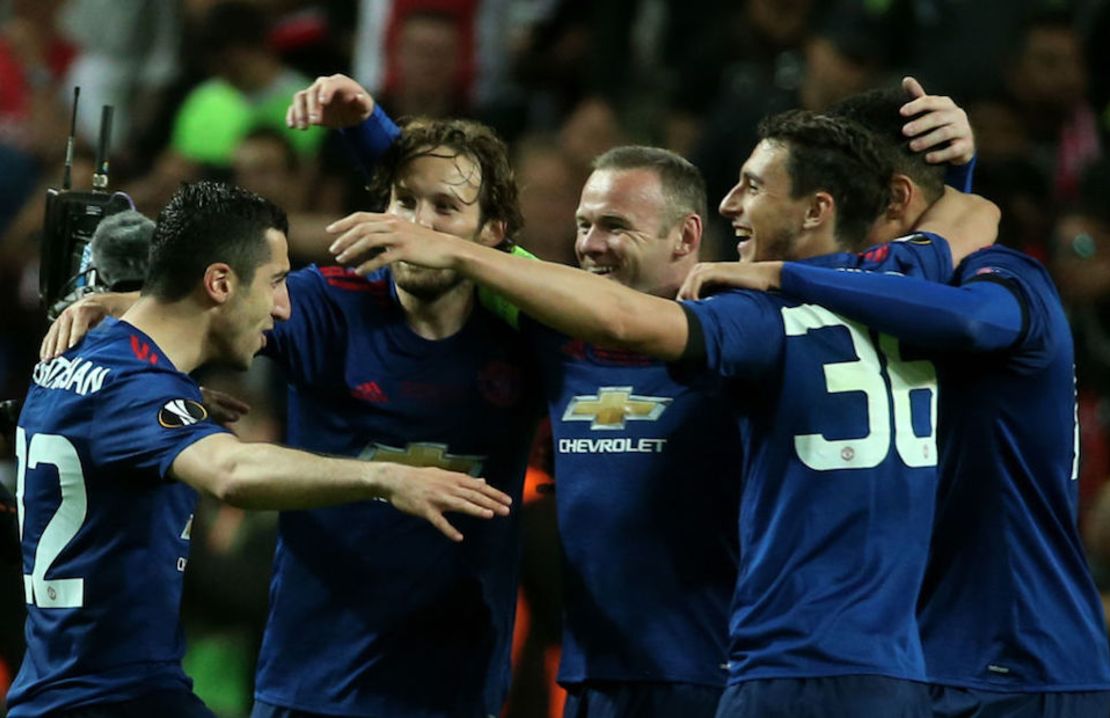 Manchester United calificó a la Liga de Campeones deEuropa tras ganar la Europa League.