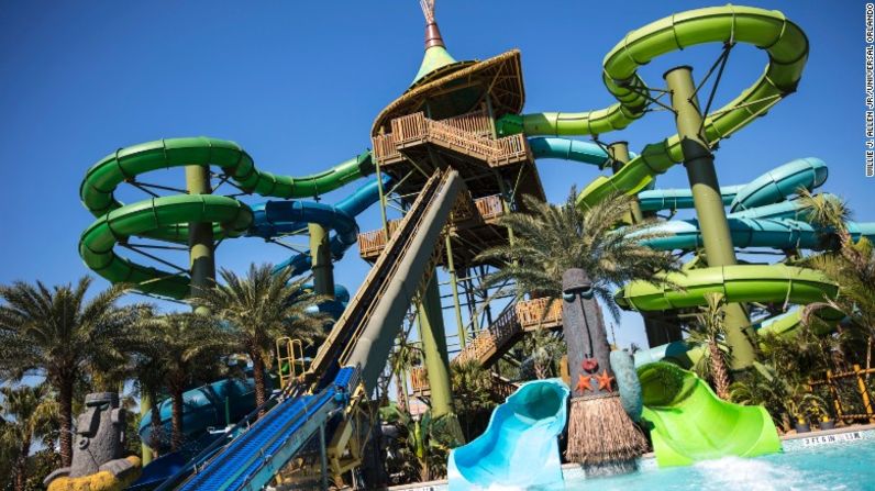 A principios de mayo, CNN Travel fue el primero en recorrer Volcano Bay, el tercer parque temático del Universal Orlando Resort. Sustituye al parque acuático Wet 'n' Wild de Universal, cerrado en el 2016. Recorre la galería para ver algunas de sus atracciones.