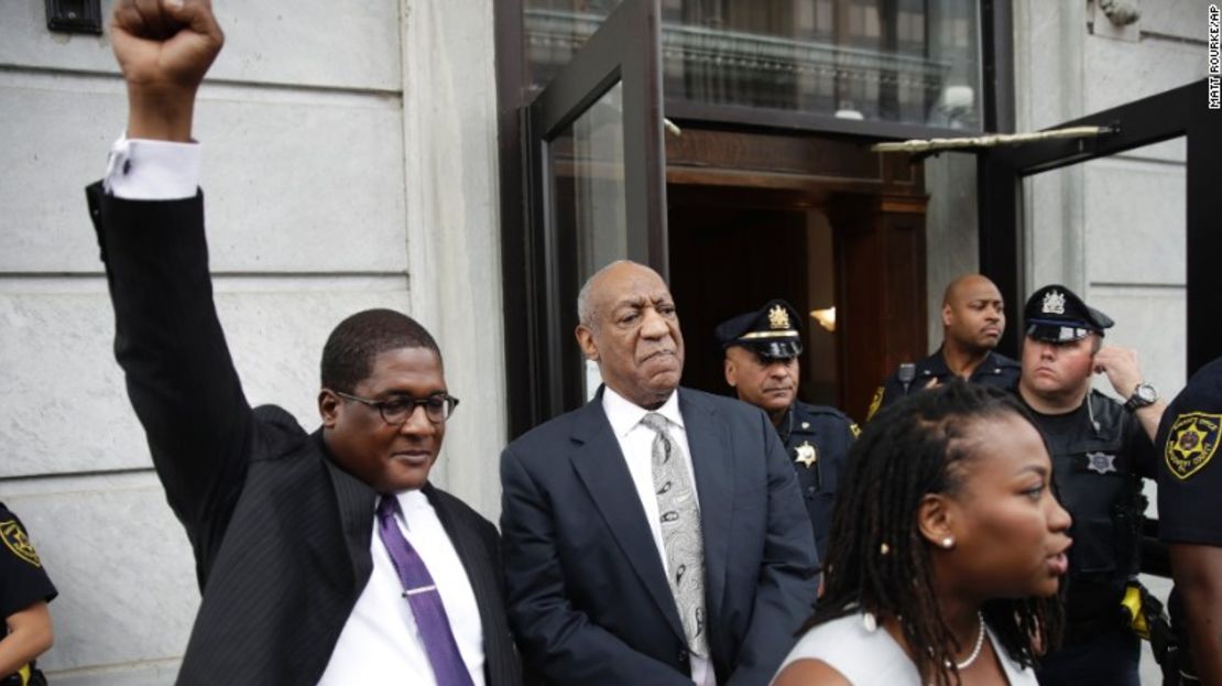 CNNE 421398 - cnn cosby