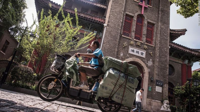 La calle Duolun, ahora una zona turística y de compras muy popular de Shanghai, es donde el escritor Lu Xun escenificó su Liga de Escritores de Izquierda.