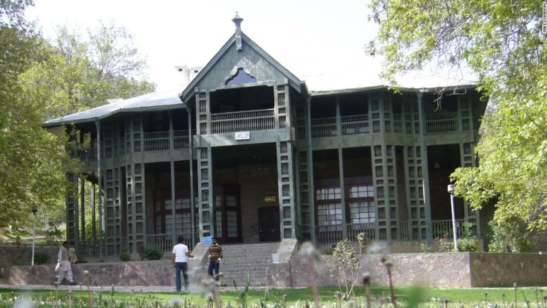 Residencia Quaid e Azam, Pakistán — Este edificio de madera de 121 años de antigüedad, humilde pero elegante, fue el hogar del primer gobernador general de la nación, Muhammed Ali Jinnah, durante la última fase de su vida. La residencia fue atacada con cohetes por un grupo separatista, en 2013, y casi completamente demolida. Una nueva estructura está siendo construida en el lugar.