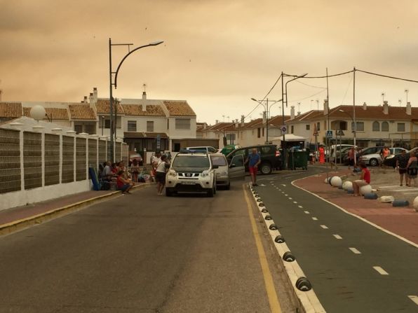 Matalascañas está rodeada por el Parque Nacional de Doñana, donde se originó el incendio.