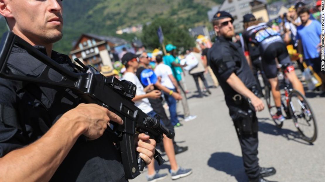 La seguridad ha aumentado con las fuerzas especiales francesas en cada etapa.