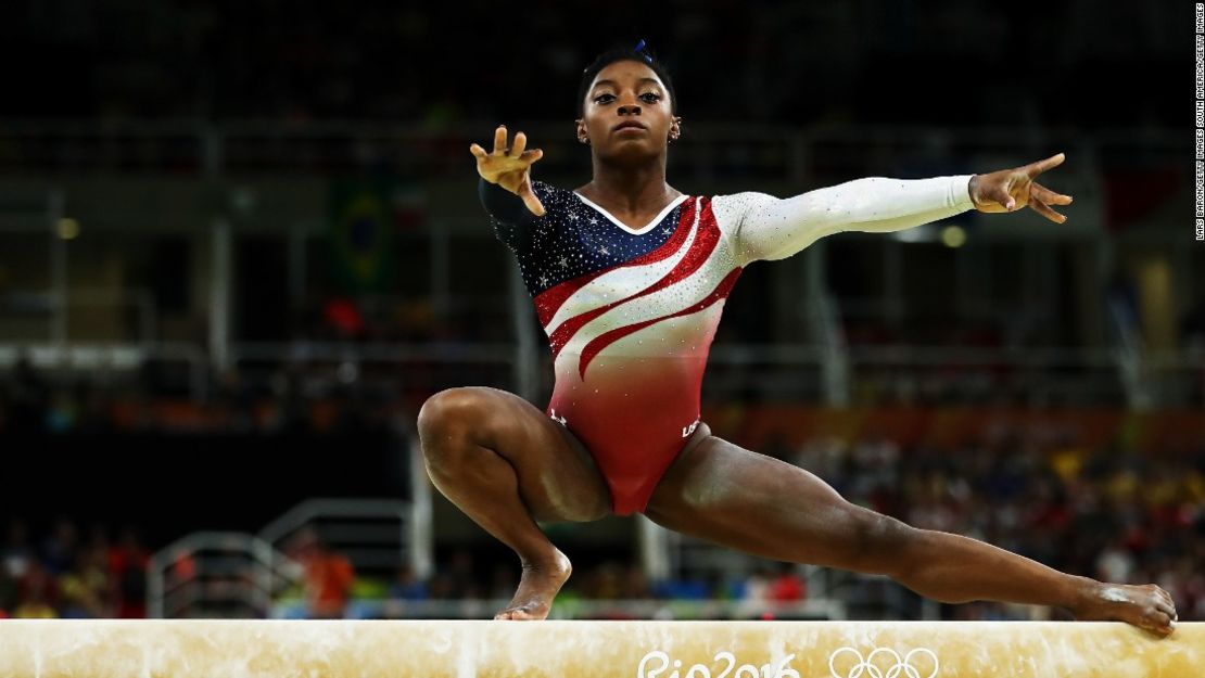 CNNE 427236 - 160809173002-simone-biles-gold-medal-team-gymnastics-super-169