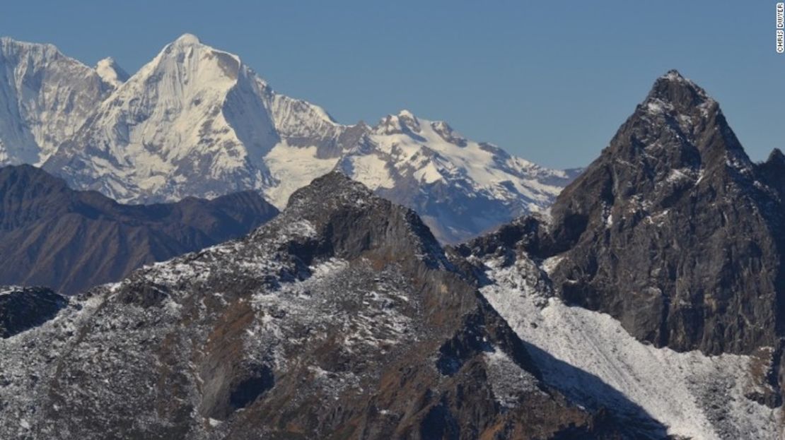 Bhután se extiende a través del Himalaya,