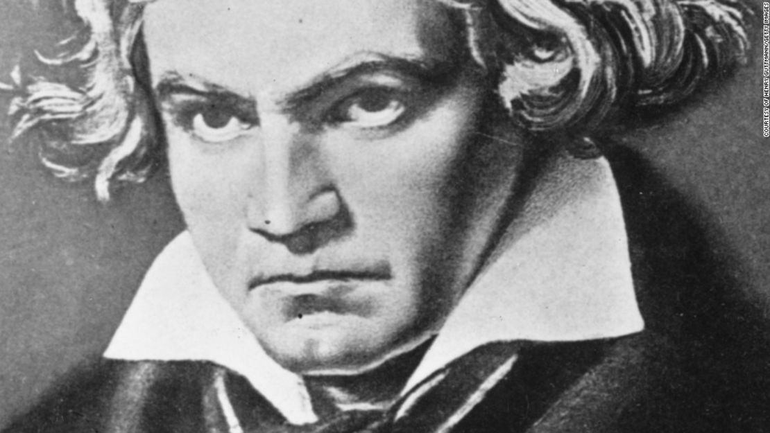 La Novena Sinfonía fue la gran obra final de Ludwig van Beethoven. Cuando la completó, el compositor estaba totalmente sordo.