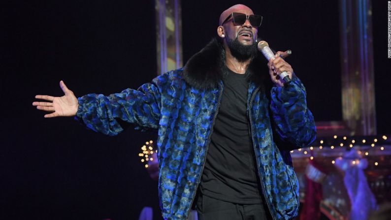 El exjugador profesional de baloncesto y cantante R. Kelly cumplió 50 años el 8 de enero.