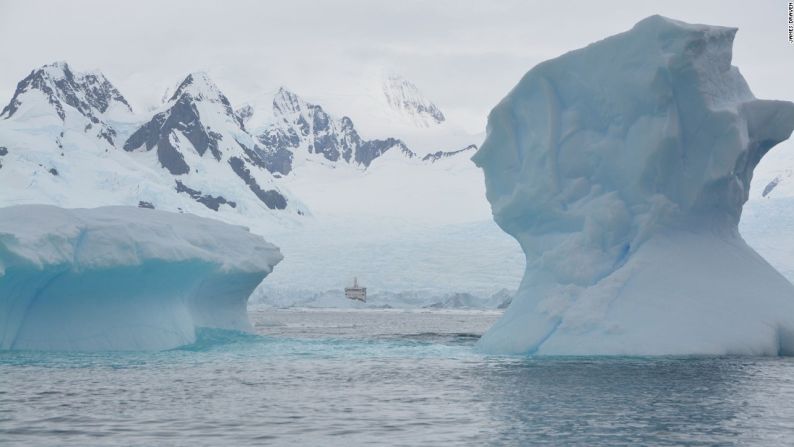 Un reporte de la NASA de marzo del 2017 encontró menos hielo marino rodeando al continente Antártico que en cualquier otro momento desde que se hacen los registros, en 1979.