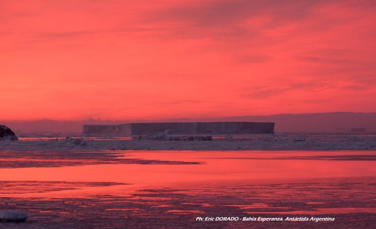 "Amaneceres increíbles, atardeceres increíbles", así los recuerda Demian Cichirillo, uno de los habitantes antárticos durante 2016.