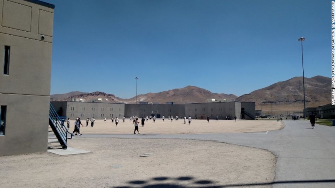 Vista del patio de la prisión de Lovelock.