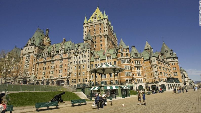 Quebec (Canadá) es una de las pocas ciudades de Norteamérica que han conservado su línea de defensa fortificada. Ahora hace parte de la lista de Patrimonio de la Humanidad de la Unesco.