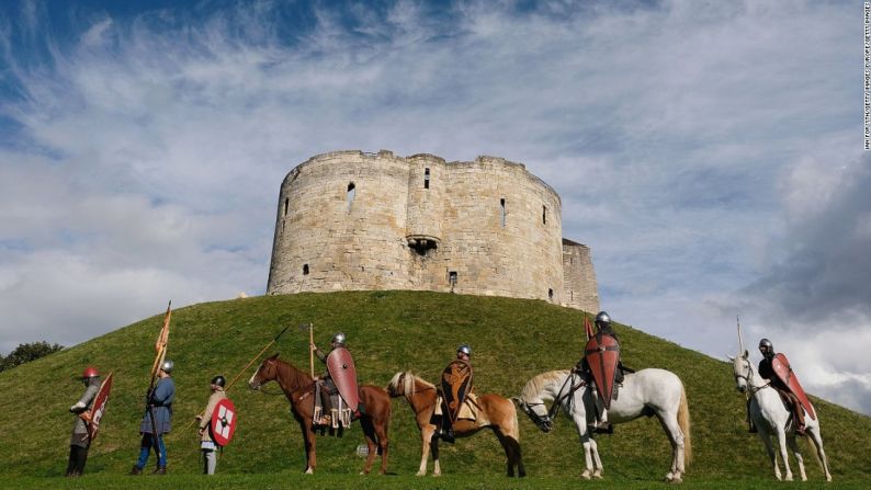 La ciudad inglesa de York, en el norte del país, está llena de historia y llena de fantasmas. Mantiene intacta una porción significativa de sus murallas, más que cualquier otra ciudad de Inglaterra.