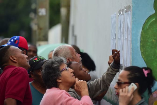 Los venezolanos elegirán a los 545 representantes de una asamblea que tendrán el poder de reescribir la constitución de 1999.