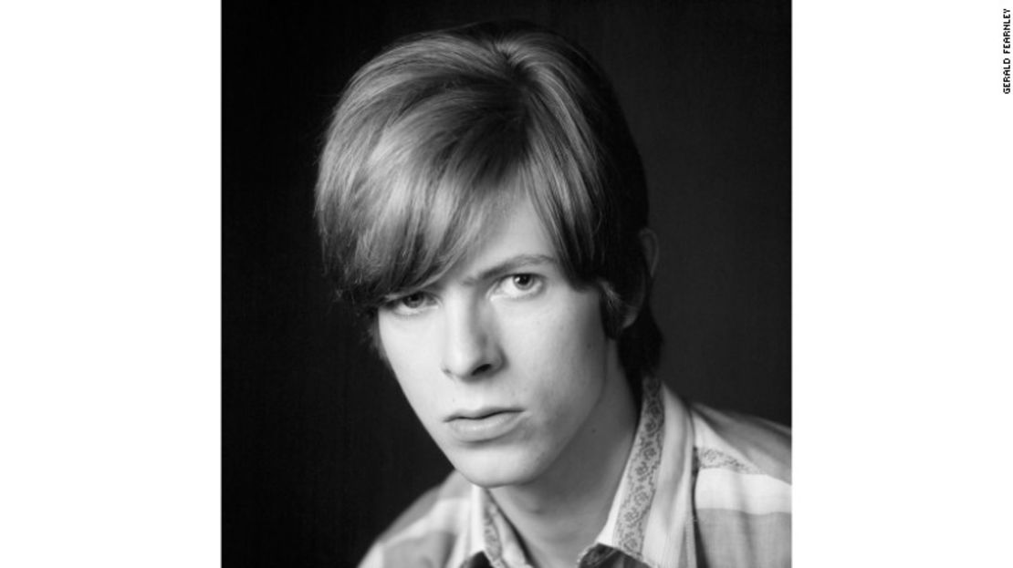 Esta es una de las fotos de Gearald Fearnley que aparecen en el libro "Bowie Unseen: Portraits of an Artist as a Young Man".