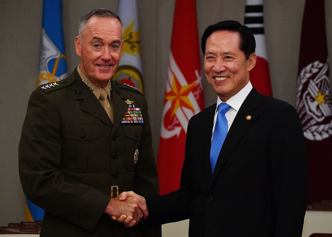 El jefe del Estado Mayor Conjunto de Estados Unidos, general Joseph Dunford, durante sus reuniones en Corea del Sur.