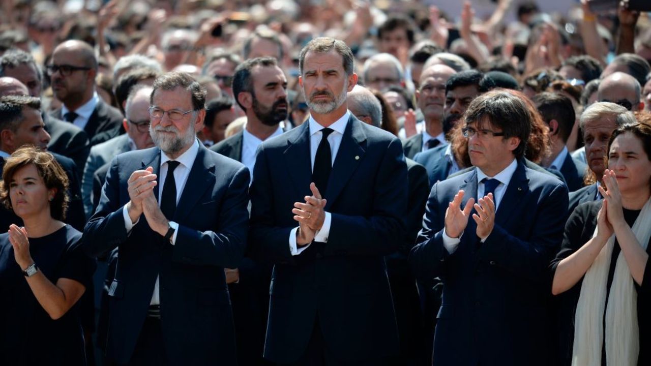 Miles en Barcelona se unieron con el cántico "no tenemos miedo".