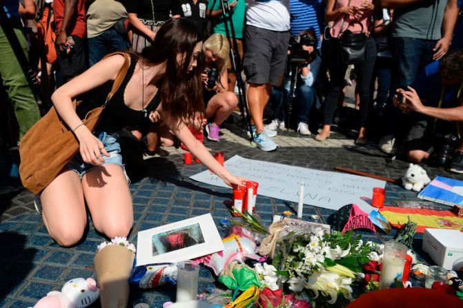 En Barcelona, el mensaje del día después del ataque fue el de no tener miedo y rechazar el terror.