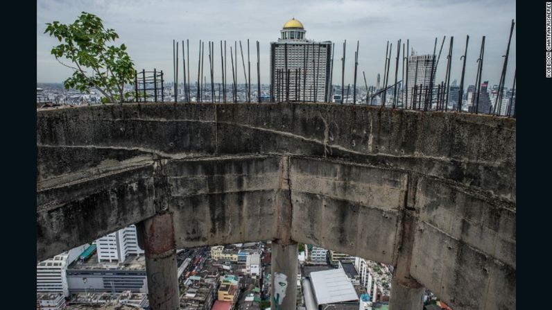 Los propietarios del edificio dicen que están dispuestos a vender el sitio para reurbanización.