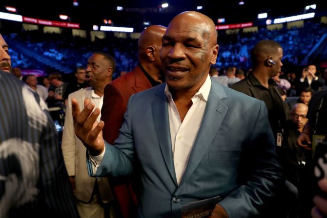 El exboxeador Mike Tyson tambié estuvo presente.