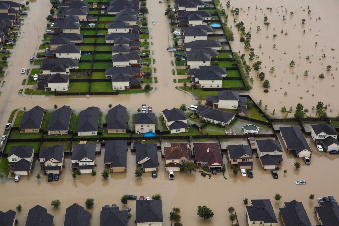 CNNE 444748 - 170830122627-harvey-flood-damage