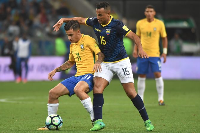 Philippe Coutinho marcó el segundo de Brasil.