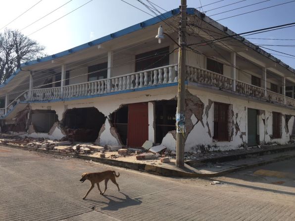 El terremoto más fuerte en México en 100 años sorprendió a los ciudadanos de ese país el 7 de septiembre del 2017, casi a la medianoche. Una de las zonas más afectadas fue el istmo de Tehuantepec. Recorre la siguiente galería para ver los daños del terremoto en esta región de México.